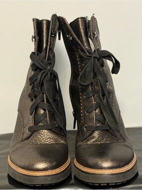 Women’s Black and silver Leather Lace-Up Ankle Boots
